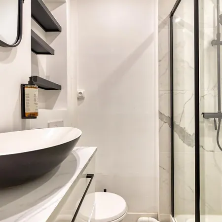 Alexandra Joli Centre * ルーアン