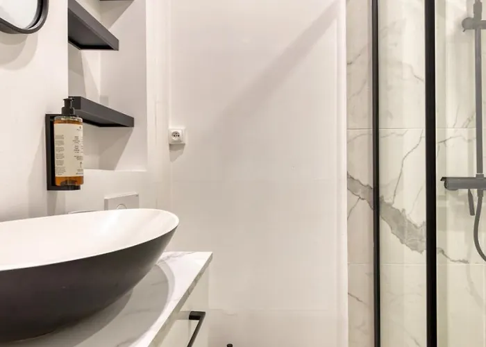 Alexandra Joli Centre * ルーアン